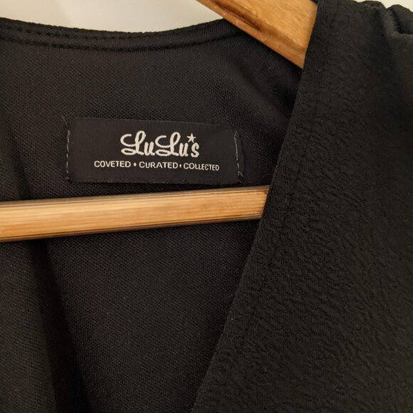 Lulu's Dress - Picture 2 of 4